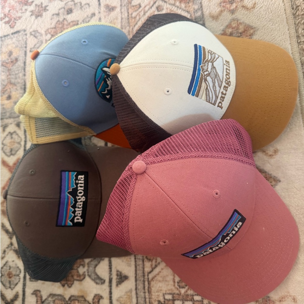 LOT of 4 Patagonia Women's Trucker Hat Set in Pink, Light Blue, Gray, Tan.